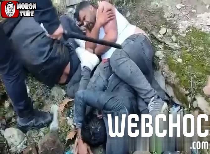 Video :Police in Turkey beat up robbers (Warning - disturbing)